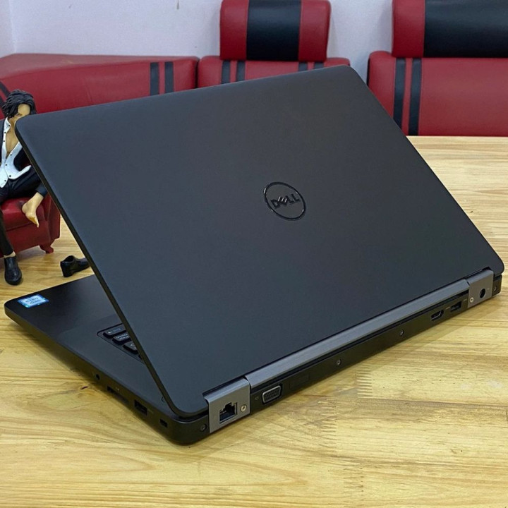 Refurbished Laptop i5 7th Gen 8GB RAM 256GB SSD Malaysia